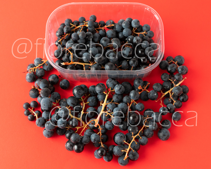 UVA NERA APIRENA 150GR